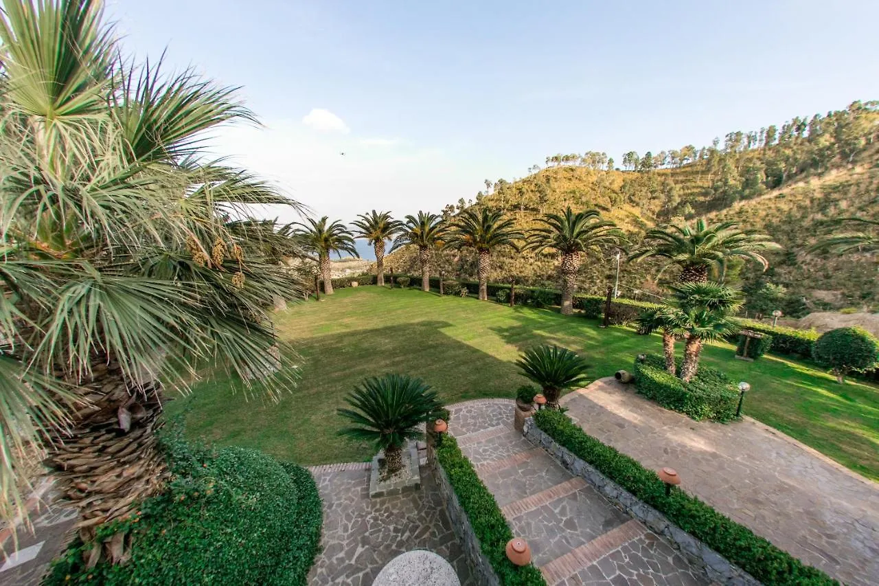 אכסניה מסינה B & B Le Casette Sull'Albero Di Villa Alba
