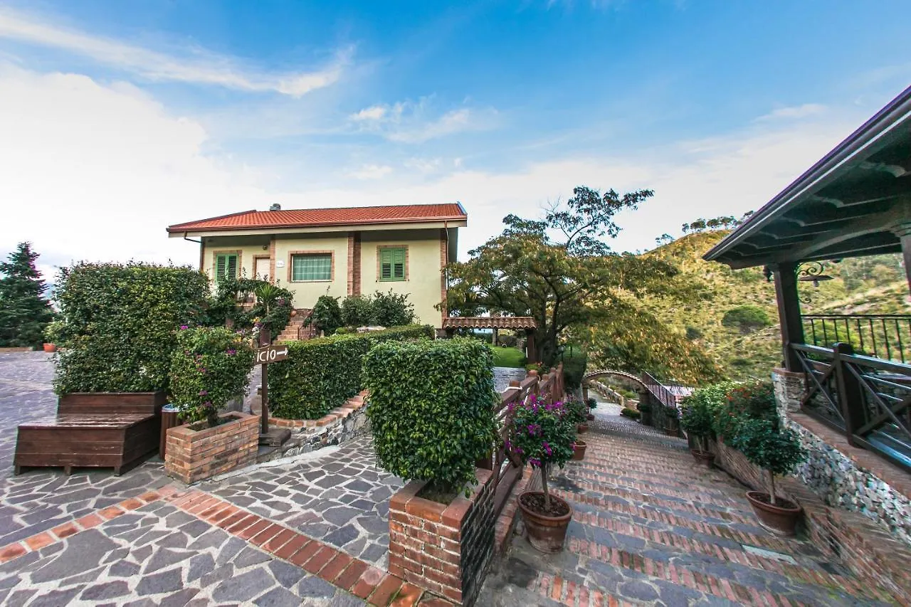 מסינה B & B Le Casette Sull'Albero Di Villa Alba 0*,