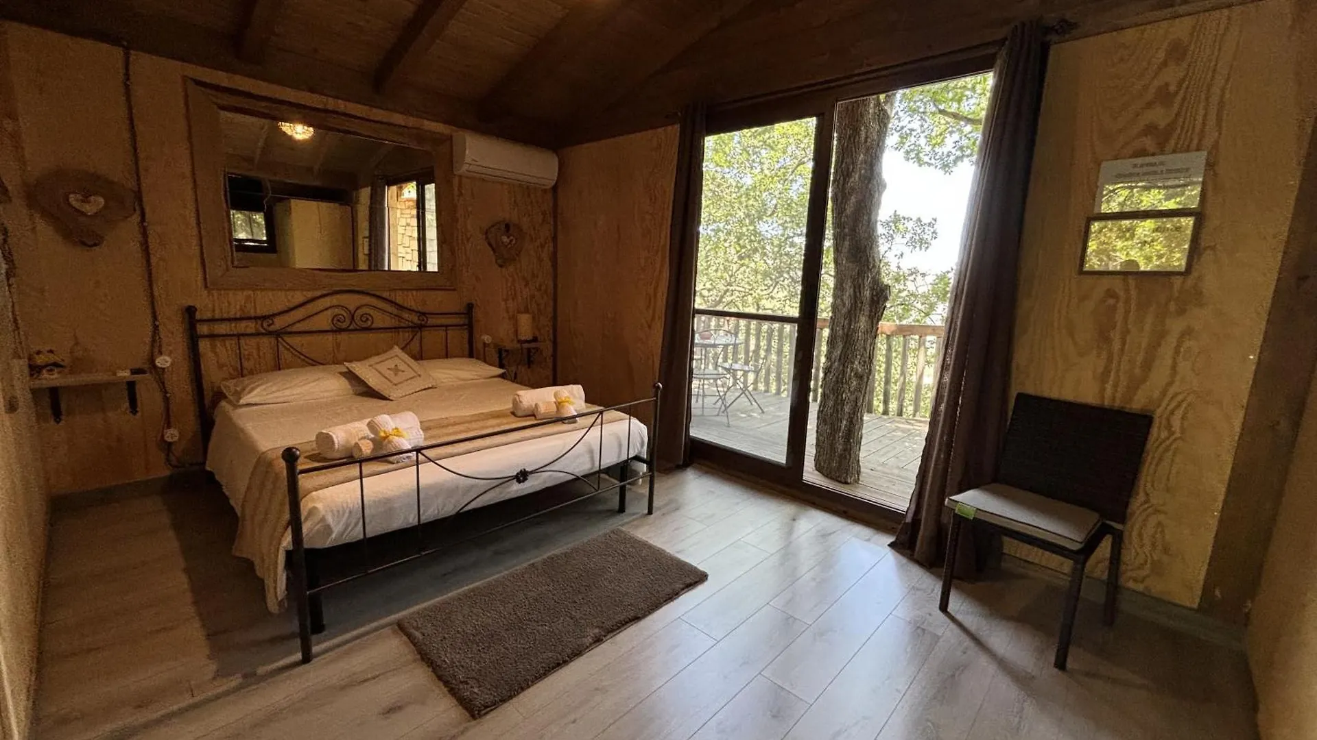 מסינה B & B Le Casette Sull'Albero Di Villa Alba 0*,  איטליה